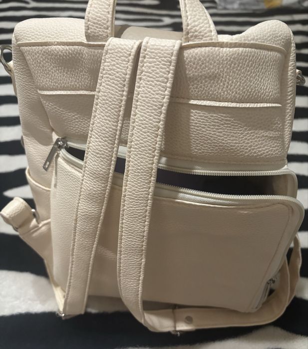 Дамска плетена  жилетка с раница