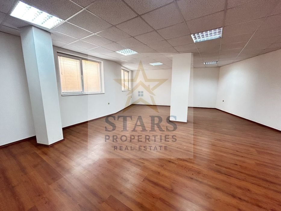 Продажба Офис в жилищна сграда гр. Варна - Бриз 140m²