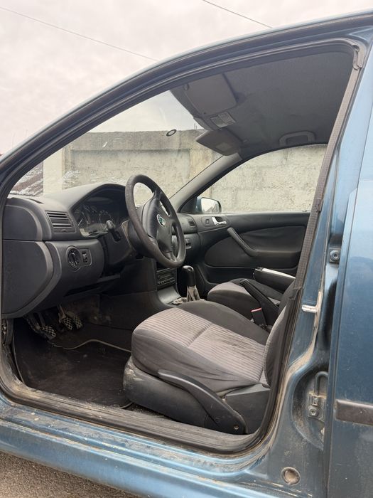 Vand Skoda Octavia Tour , An 2003