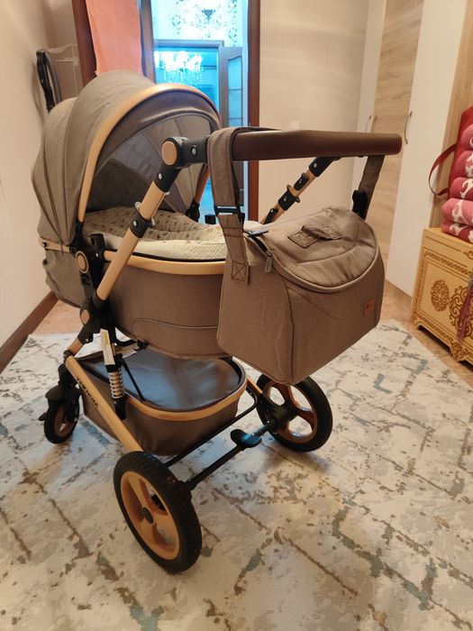 Продам коляску демисезонный.