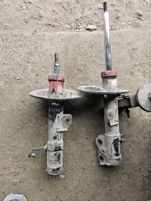 Стойки перед камри50 америка