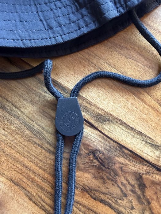 Stone island шапка идиотка