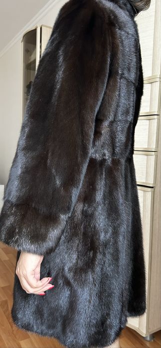 Продаю шубу норковую