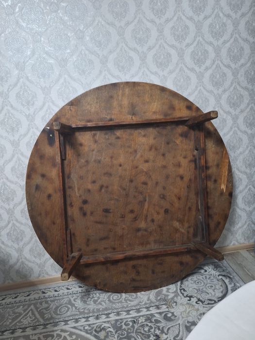 Стол за 5000 тч