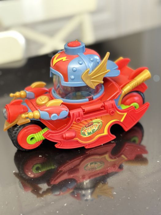 Superbot Fury Storm + Kazoom Kid & vehiculul Speed Fury