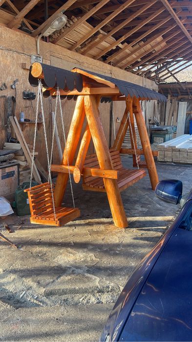 Leagan de gradina rustic din lemn rotund