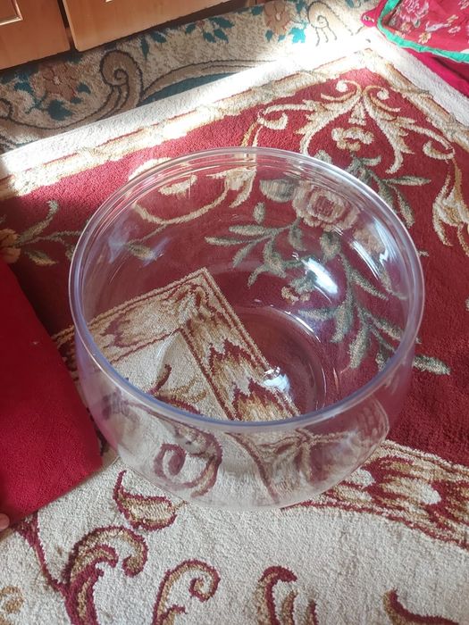 Продается Круглый аквариум компрессор в подарок