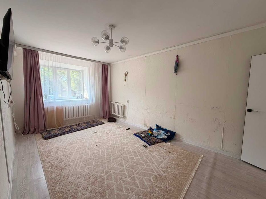 продам двух комнатную кваритру