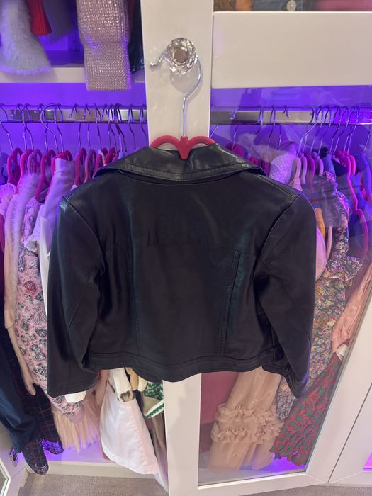 Продавам якета подходящи за предстоящия сезон