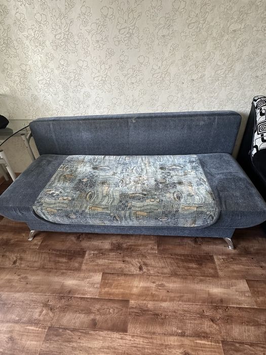 Диван продам срочно