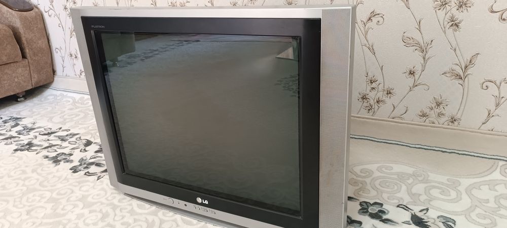 Продаю телевизор