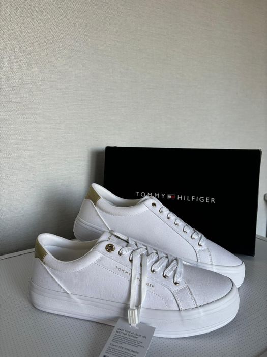 Tommy hilfiger кеды