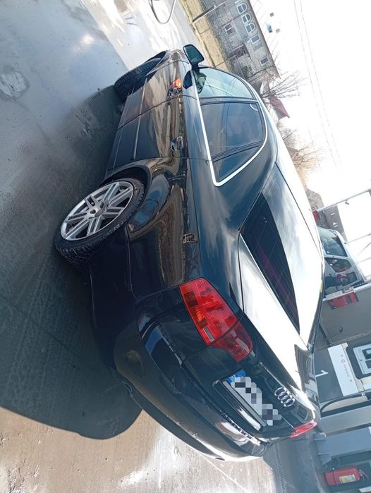 Vând Audi A4 2007,motor2.5 TDI,V6