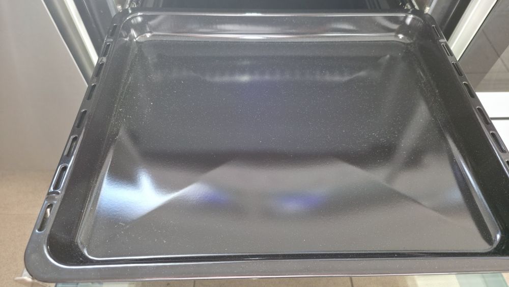 Печка с индукционни котлони Voss Electrolux ELI23020-HV 74L каталитичното самопочистване