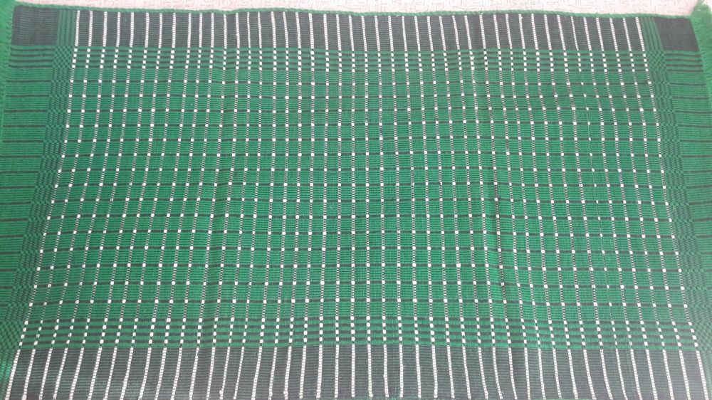 Домашно тъкани килими 100 % вълна