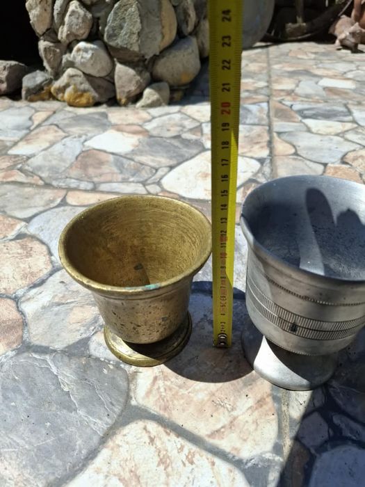 Две бронзови стари хаванчета