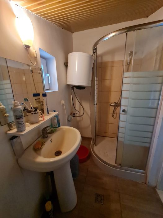 Gospodarie si teren intravilan 2550 mp. Com. Munteni-Buzau, IL .