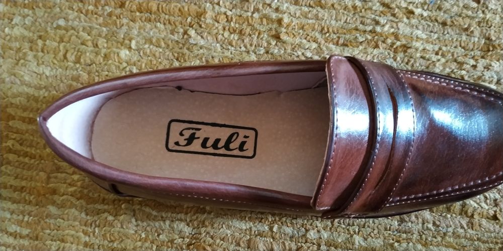 Дамски обувки номер 39