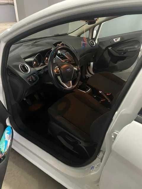 Ford Fiesta 110.000 km an 2015