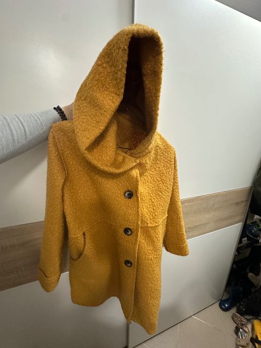 Дамско палто  цвят горчица