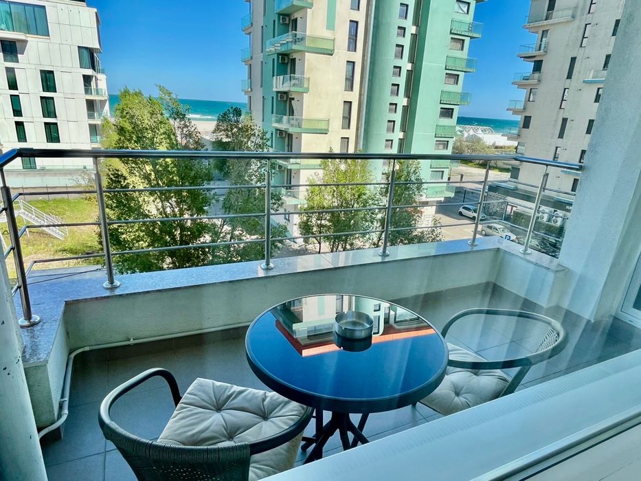 Inchiriez 2 Apartamente Zona Summerland utilat complet