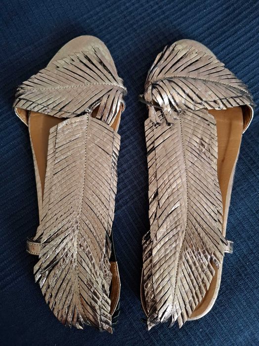 Равни сандали от естествена кожа Baldowski бронз р-р 39