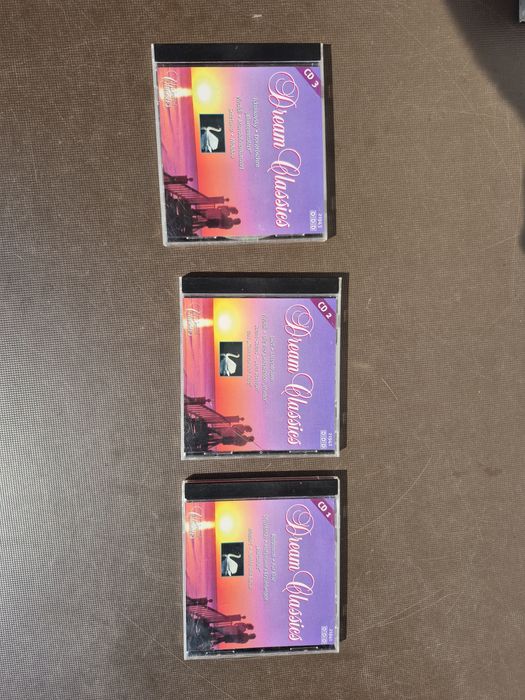 Vând Lot 16 CD cu muzica clasica mixta de colectie,compozitorii celebrii