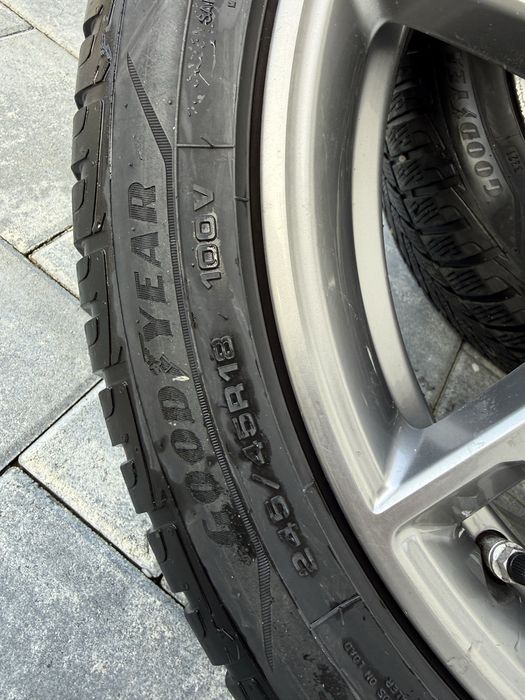 Jante originale BMW seria 5 (G30,G31) R18 M664 Anvelope iarnă