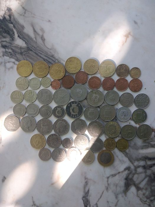 Bacnote și Monede de colecție românești și străine!