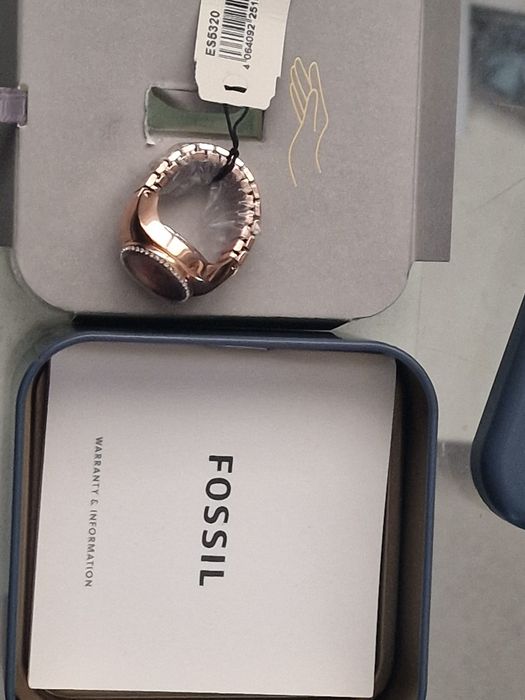 Ceas Dama fossil inel rosu gold nou