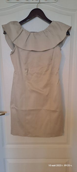 Къса официална рокля