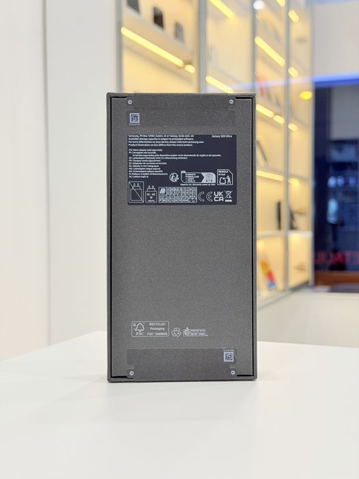 Magazin Samsung Galaxy S25 Ultra Sigilat 256GB Titanium Black Sigilat