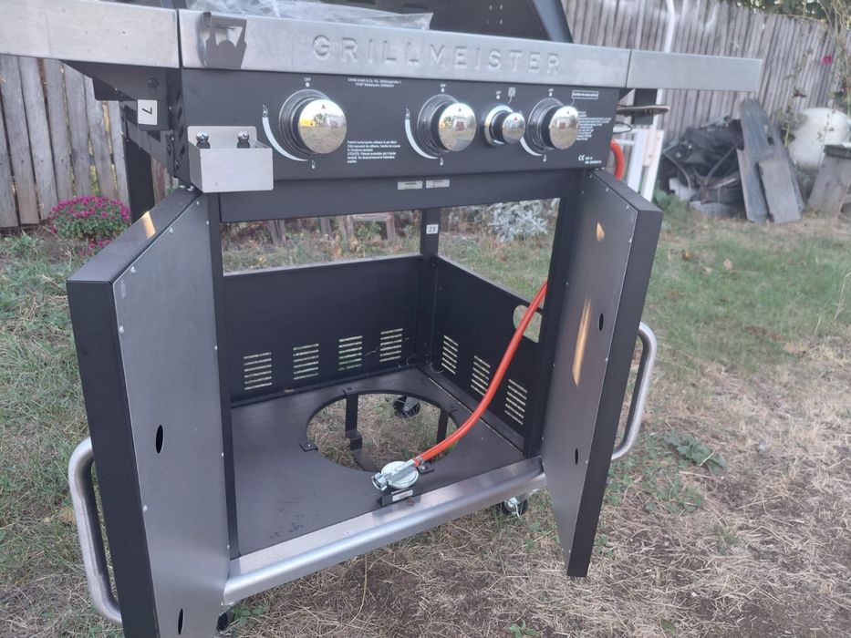 Gratar pe gaz grillmeister NOU