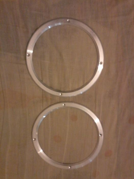 Продам декоративные круги для динамиков ( колонок)
