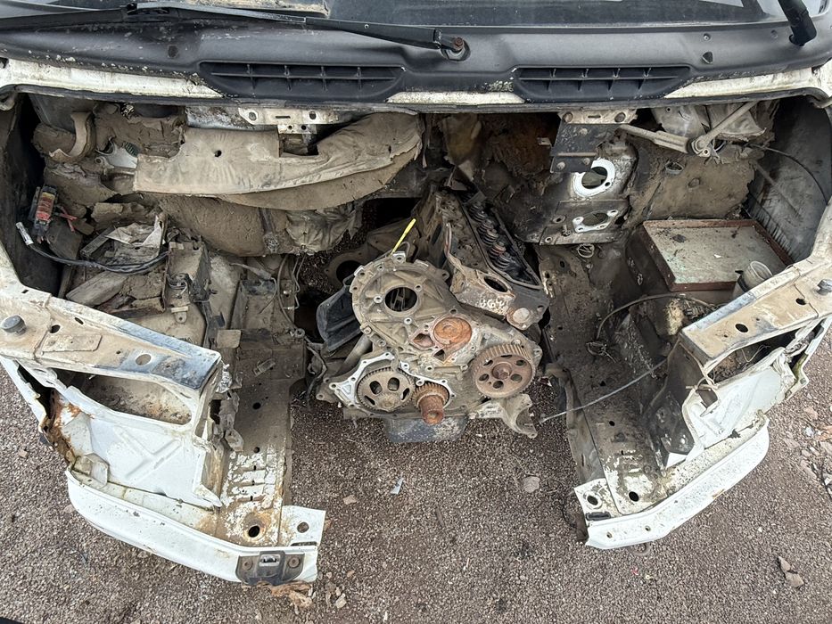 Форд Транзит 2.5 дизел на части