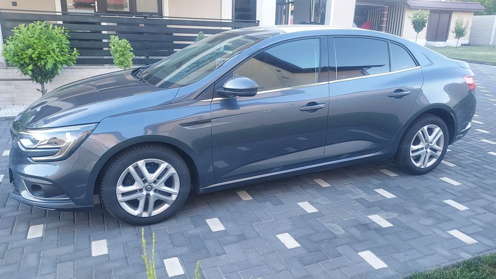 RENAULT Megane 2018 — imagine 2