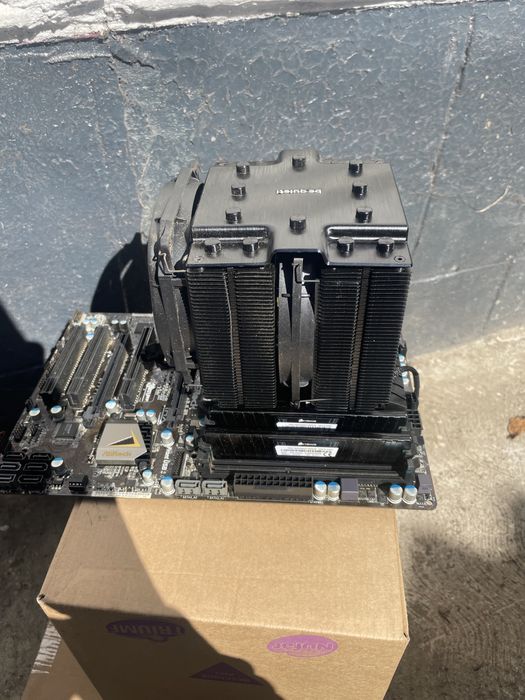 Placa de baza cu procesor i7 32g ram