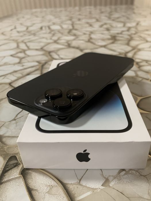 Продам iphone 14 pro max 256gb black