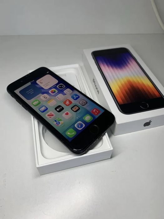 Iphone SE 3  состояние хорошая