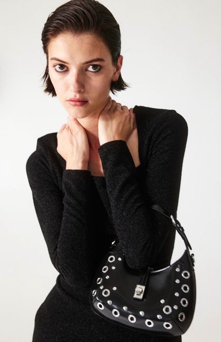 Рокля с квадратно деколте от HM