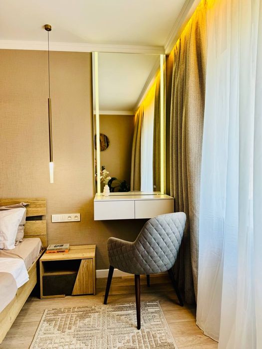 Зеркало / Toshoyna/ тошойна