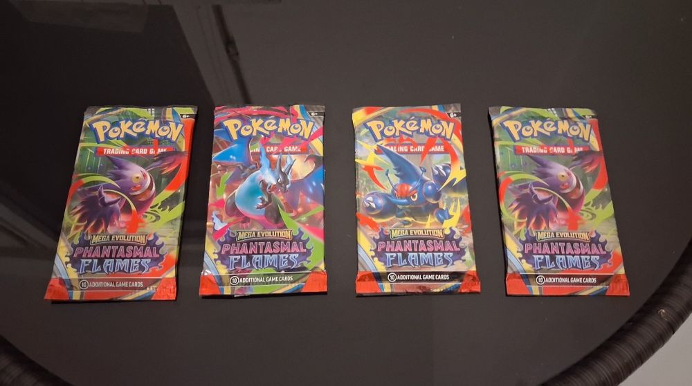 Phantasmal Flames booster Pack