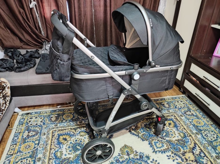 Продам коляску вместе с электричемким шезлонгом