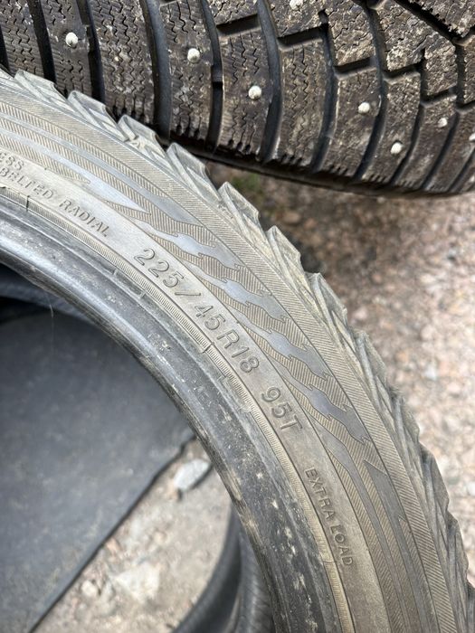 Зимняя резина 225/45R18