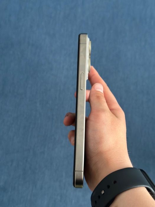 Продаю  срочно iPhone 15 Pro Max