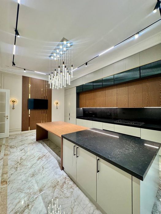 Euro dom САЛАМАТИНА ДОМ  4 сотки  480m2