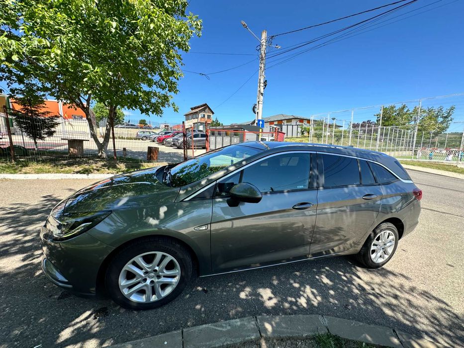 Opel Astra K+ SportsTourer 2016