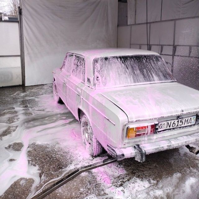 Mowina sotiladi vaz 2106