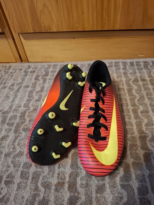 Ghete fotbal copii Nike Mercurial
