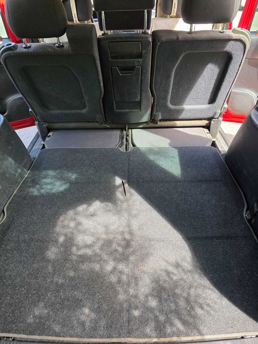 Автомобиль Opel Zafira
